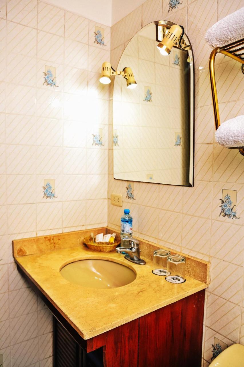 Apart Hotel Caminos Del Inca Lima Extérieur photo